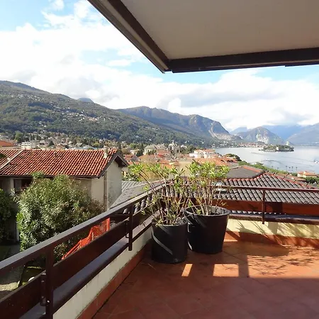 Vista Lago Apartament Stresa